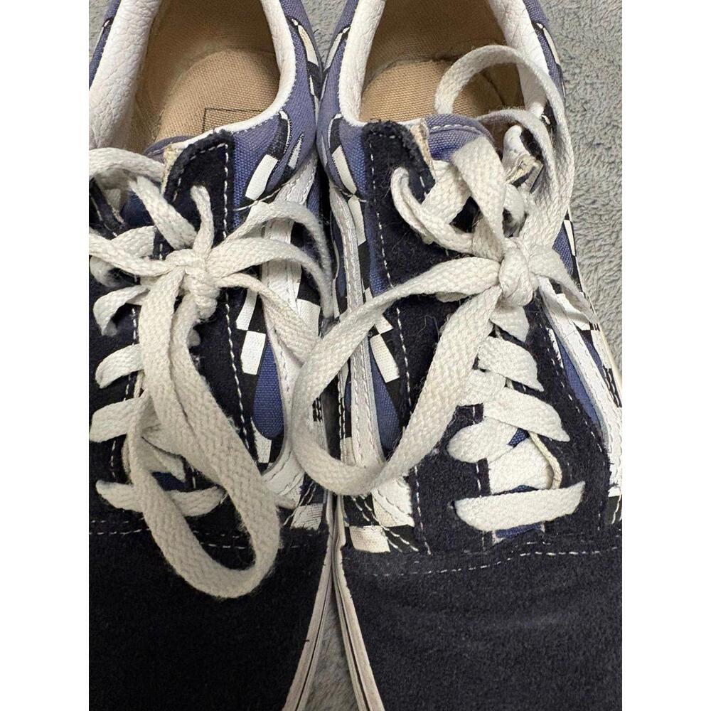 vans old school shoes — black & White checkered With Blue Trim  Women’s Size 7.5